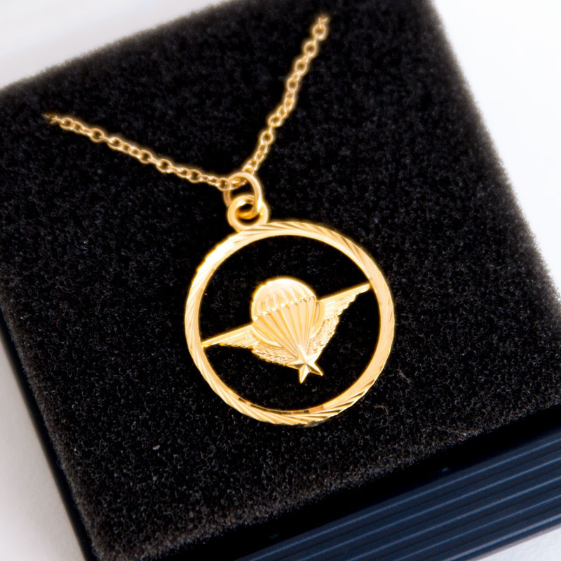 Pendentif Para rond or ou argenté avec chaîne