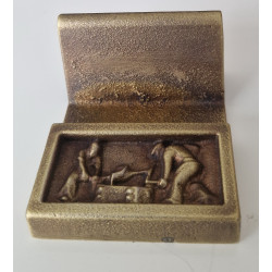Brevet para et support insdustriel "Vieux bronze"